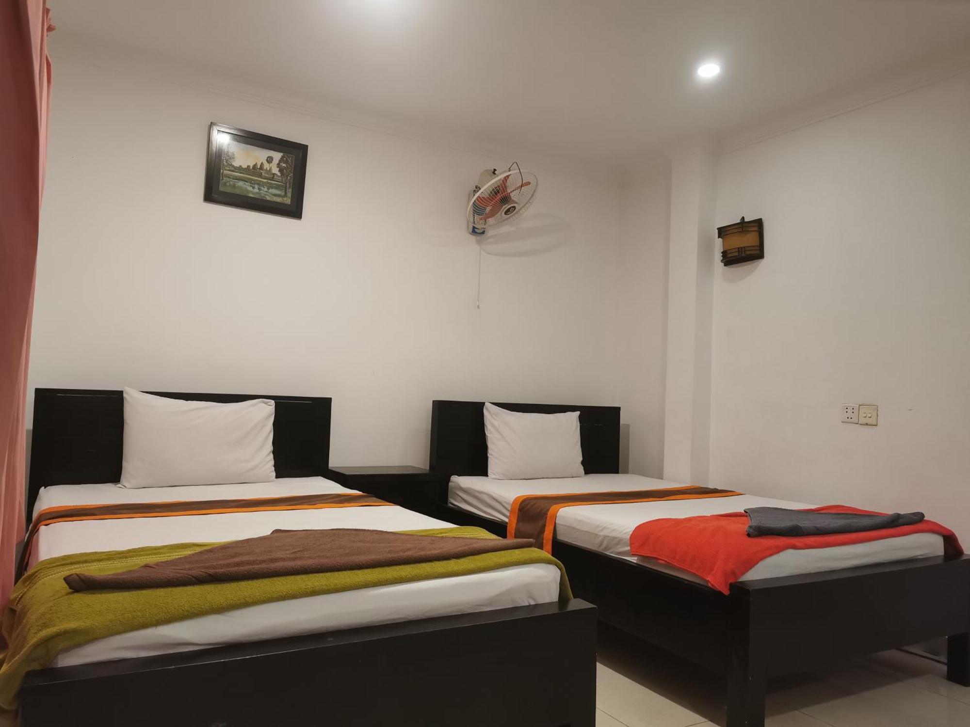 Central Backpacker Siem Reap Exterior photo